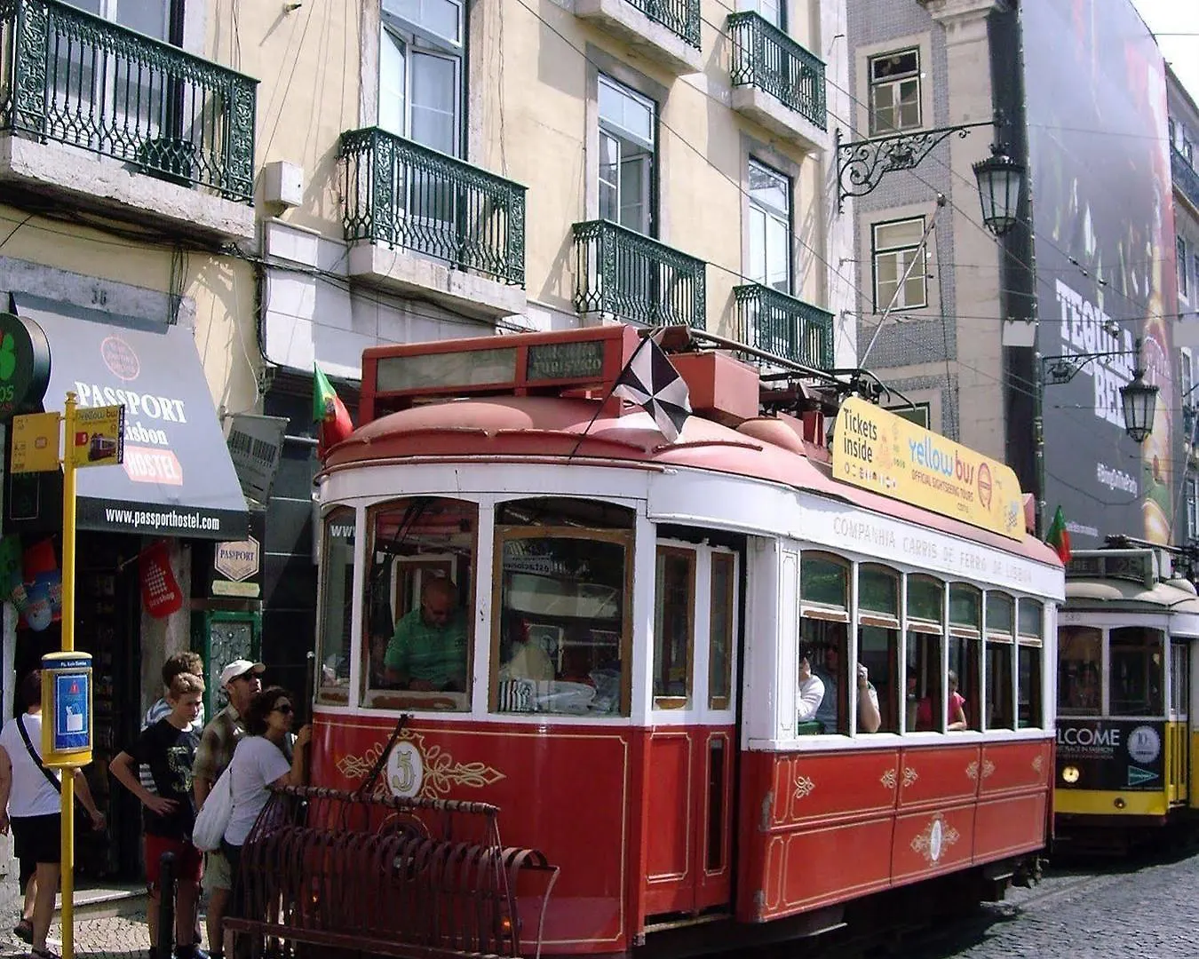 مبيت وإفطار Lisboa Residencial Camoes 2*,
