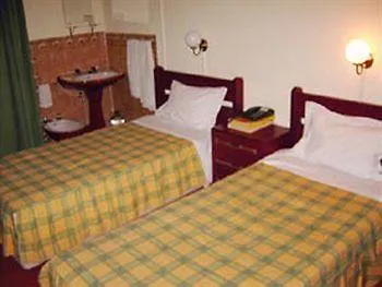 Bed and Breakfast Residencial Camoes Lisboa 2*,